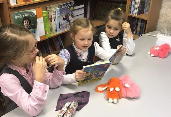 Читаем, слушаем и лепим